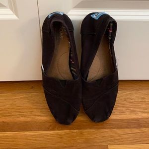 Black Toms size 7